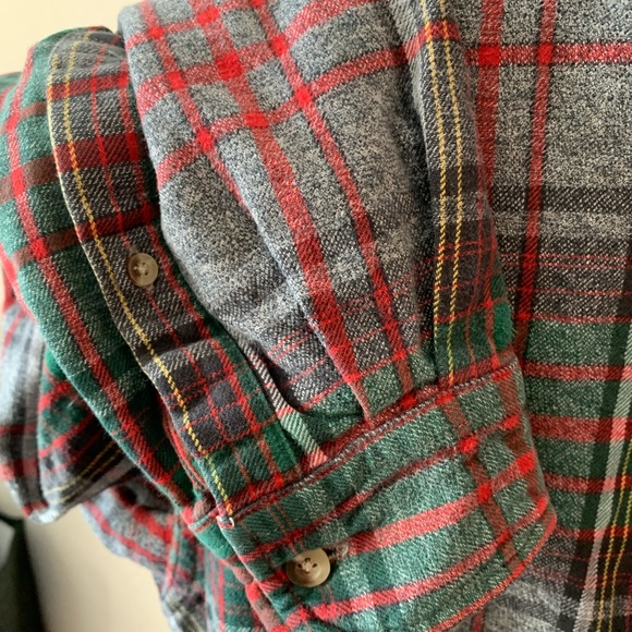 Redhead long sleeve shirt men’s size M has two pockets & button up - Picture 6 of 8